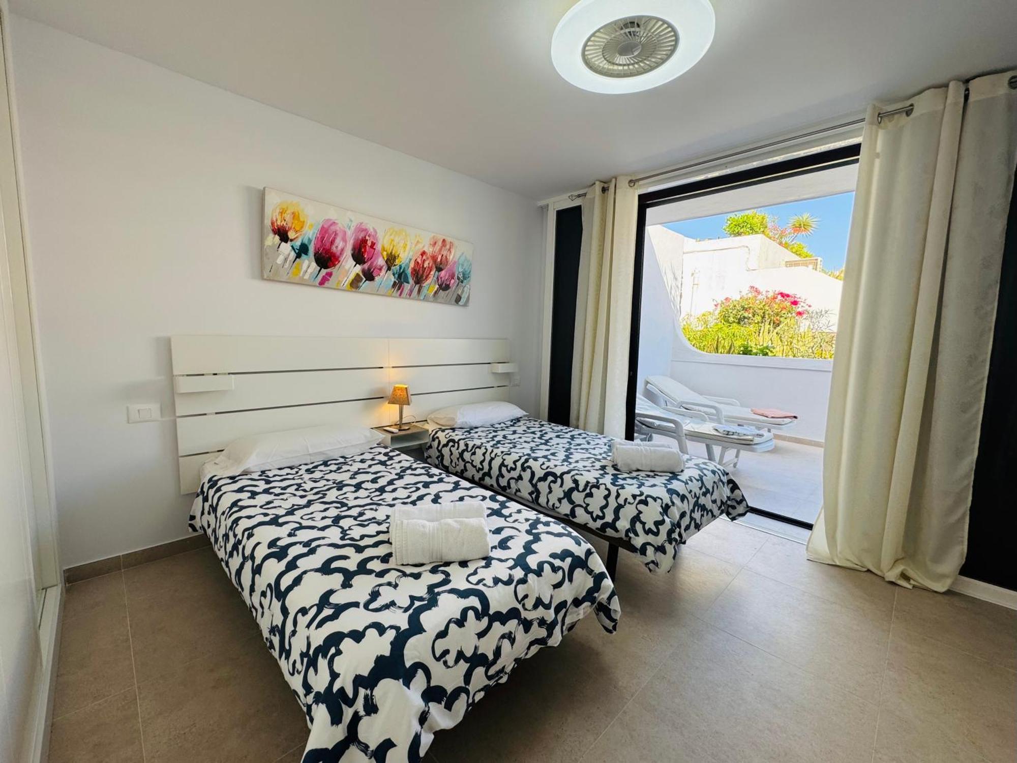 Americas Holiday Home Playa de las Américas Extérieur photo